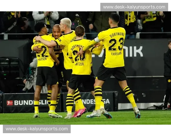 绿茵巅峰的意志较量:门兴vs皇马,那些被镜头永恒定格的史诗瞬间 绿茵巅峰的意志较量:门兴vs皇马,那些被镜头永恒定格的史诗瞬间